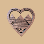 bijoux pyramide en bois de hêtre par Ritama